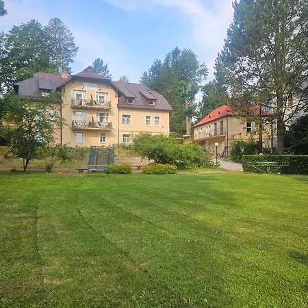 Bed & Breakfast Podkarpacka